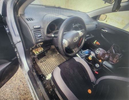 الفبض على مشتبه باقتحام عدة سيارات في القدس وسرقة ممتلكات ثمينة